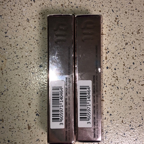 ❌SOLD❌Travel size Urban Decay concealer - Picture 2 of 3